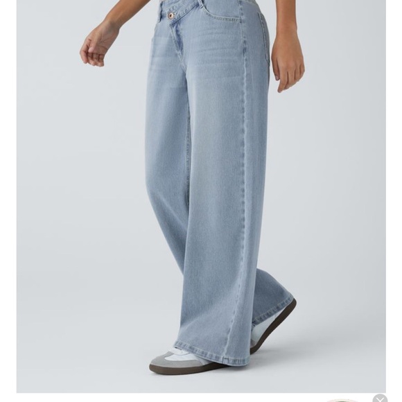 Halara Flex Asymmetric Low Rise Zipper Baggy Wide Leg Blue Surf Denim Sz. M-NWT - Picture 3 of 11